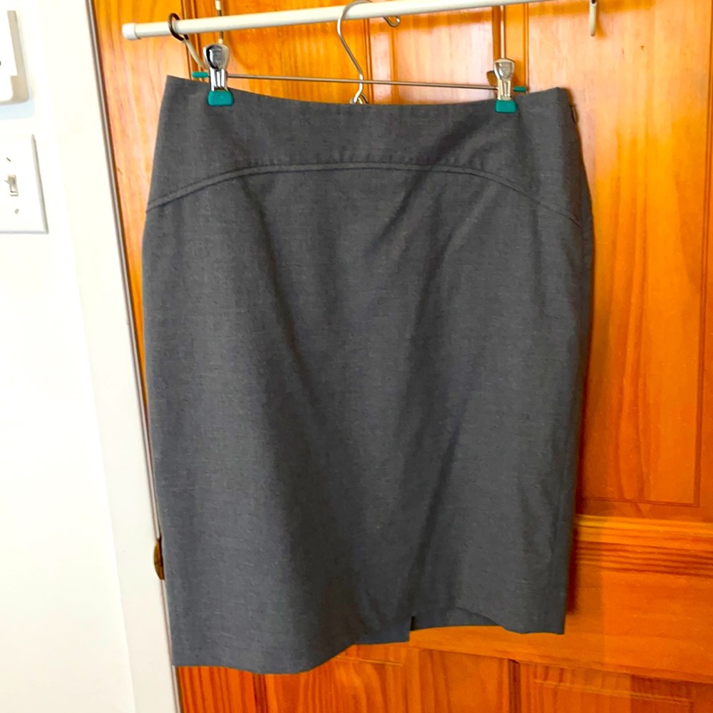 Grey skirt